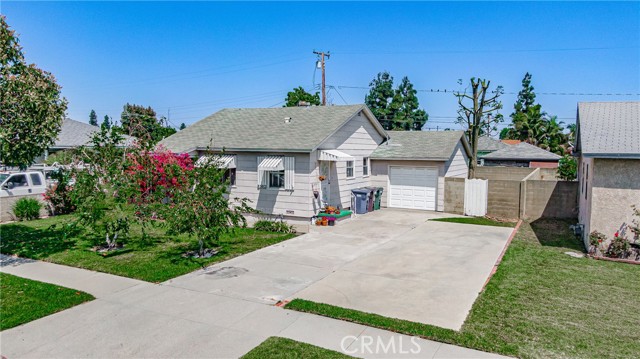 8502 Cravell Avenue, Pico Rivera, California 90660, 2 Bedrooms Bedrooms, ,1 BathroomBathrooms,Single Family Residence,For Sale,Cravell,DW24112737