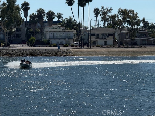 5972 Spinnaker Bay Drive, Long Beach CA: https://media.crmls.org/medias/a42519d1-f1ff-4ea4-a34a-3d48a1833e3d.jpg