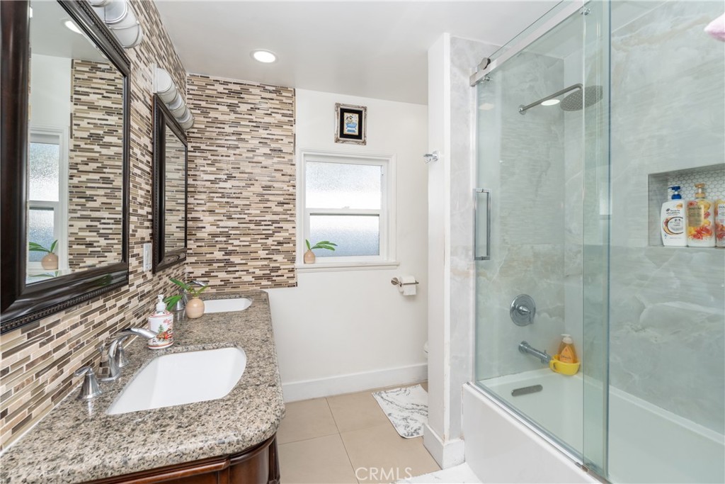 MLS #DW25266774 image #12