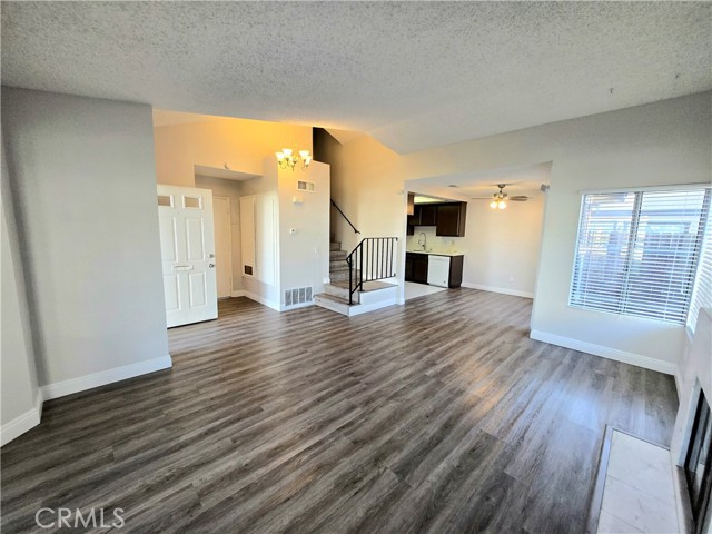 Detail Gallery Image 3 of 17 For 121 Wiseman Way a,  Upland,  CA 91786 - 3 Beds | 1/1 Baths