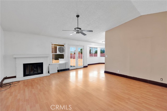 Detail Gallery Image 5 of 30 For 11644 Chimayo Rd, Apple Valley,  CA 92308 - 3 Beds | 2 Baths