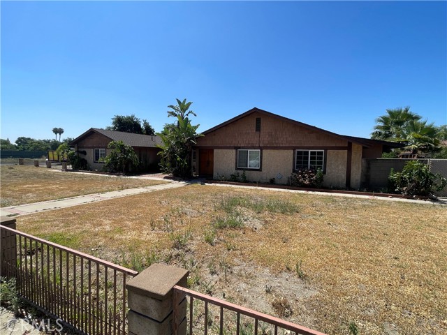 1309 W Ralston