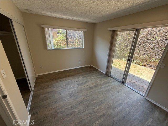 Detail Gallery Image 15 of 16 For 6441 Saint Paul Cir, Huntington Beach,  CA 92647 - 4 Beds | 3 Baths