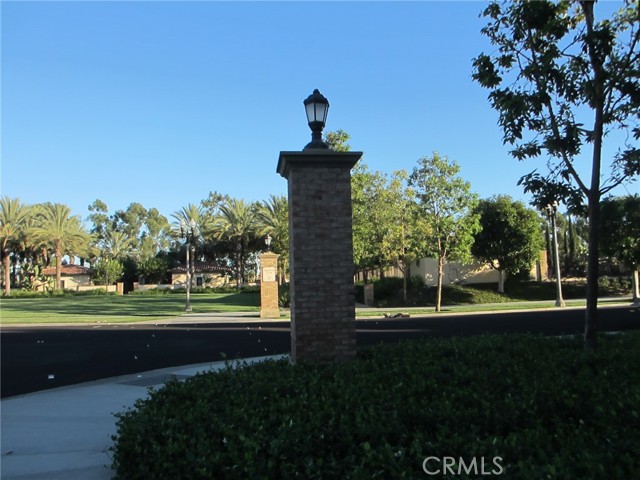 211 Mantle, Irvine CA: https://media.crmls.org/medias/a427948b-2edb-4b19-a6f0-c09d6e3cf154.jpg