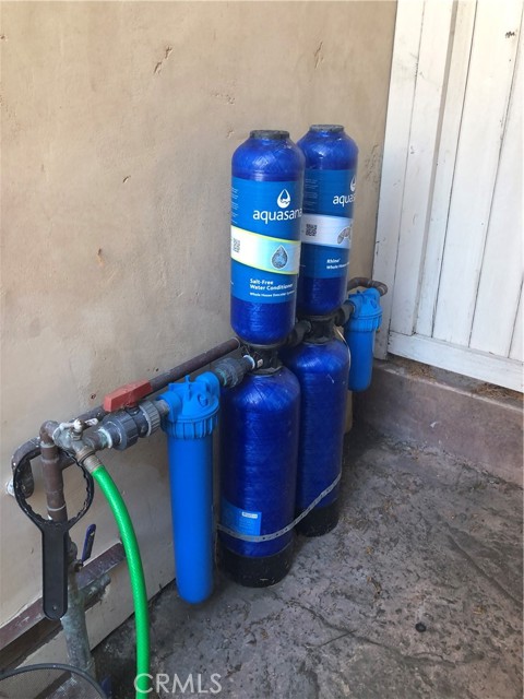 Water filtration system