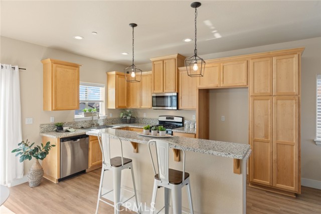 Detail Gallery Image 5 of 40 For 1398 Elliott, Paradise,  CA 95969 - 3 Beds | 2 Baths