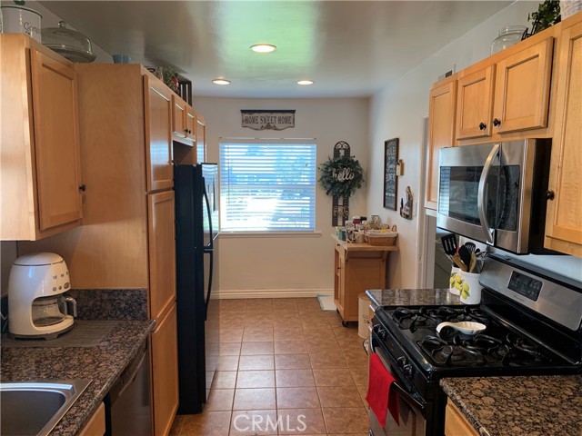 Detail Gallery Image 6 of 23 For 1161 9th, Hacienda Heights,  CA 91745 - 4 Beds | 2 Baths