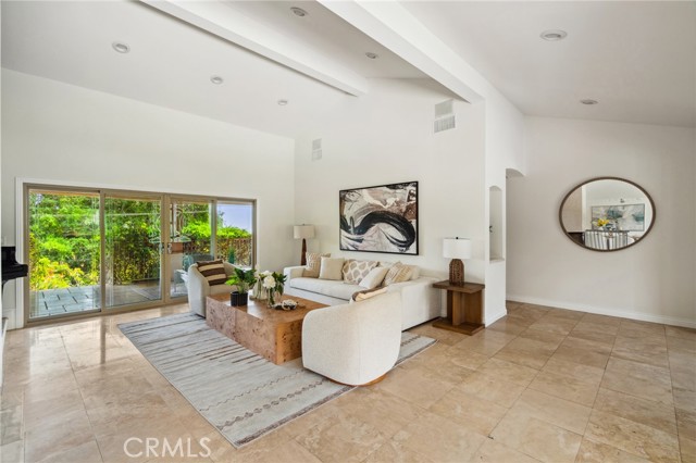 Detail Gallery Image 11 of 61 For 3336 Villa Mesa Rd, Pasadena,  CA 91107 - 5 Beds | 6 Baths