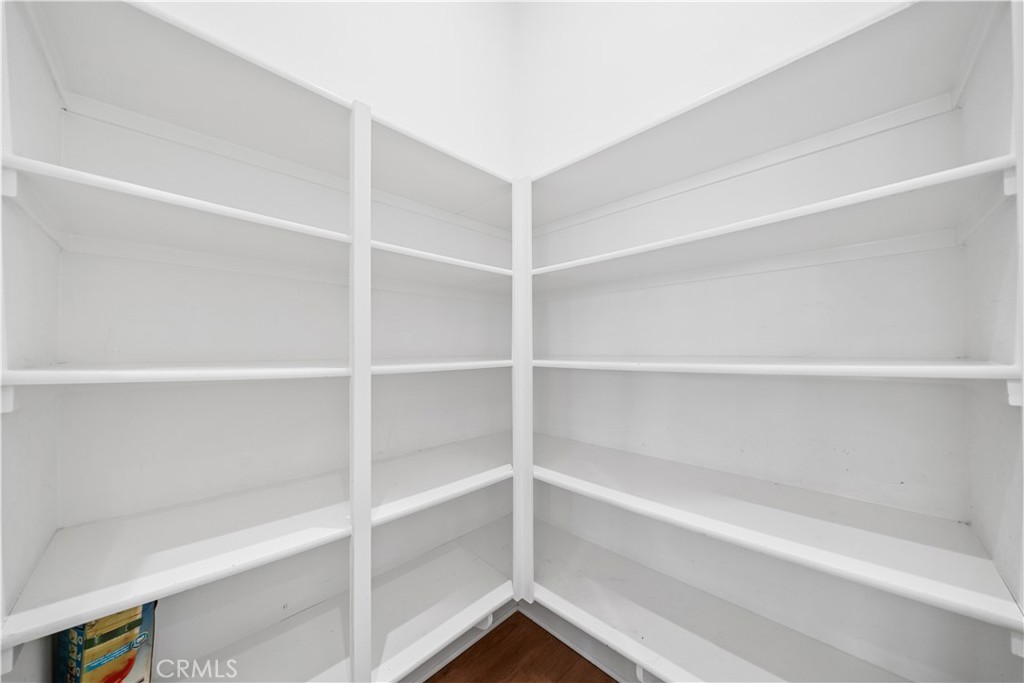 https://media.crmls.org/medias/a429d9f6-245b-405e-95d6-710d5eb6ea4b.jpg?preset=X-Large