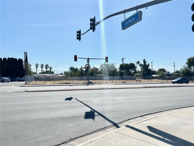 13322 Euclid Street, Garden Grove CA: https://media.crmls.org/medias/a42ad912-99bf-4e9c-9457-a68be2c5d65c.jpg