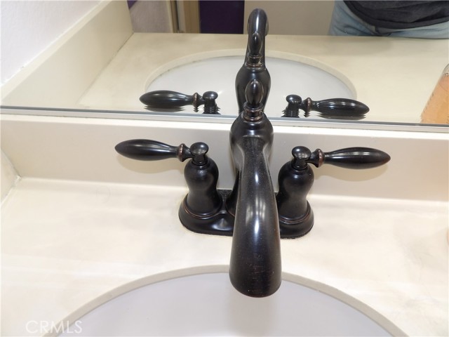 2175 Aspenwood Court, San Bernardino CA: https://media.crmls.org/medias/a42b20dc-4c69-431a-a20e-5c853f982298.jpg