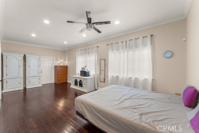 Detail Gallery Image 15 of 38 For 2500 Anabas Ave, San Pedro,  CA 90732 - 5 Beds | 5 Baths