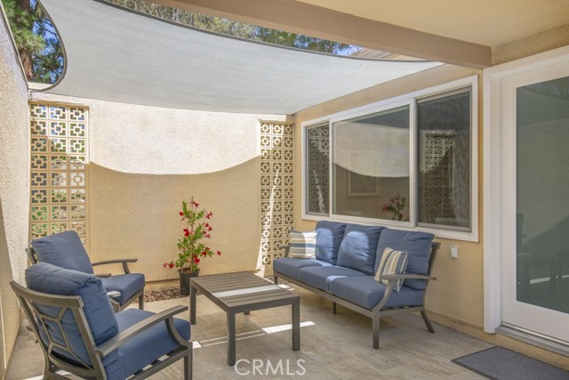 Detail Gallery Image 3 of 43 For 207 Avenida Majorca a,  Laguna Woods,  CA 92637 - 2 Beds | 2 Baths