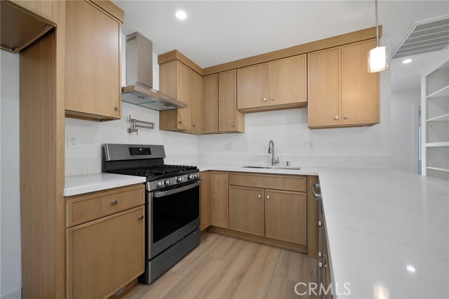 Detail Gallery Image 8 of 29 For 8326 Greenpoint, Riverside,  CA 92503 - 3 Beds | 2 Baths