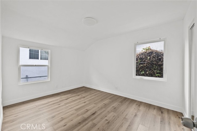 Detail Gallery Image 19 of 33 For 7952 White Oak Ave, Northridge,  CA 91325 - 2 Beds | 1 Baths