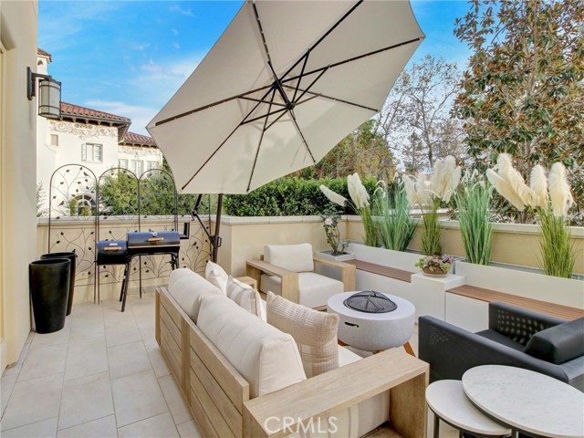 Detail Gallery Image 64 of 75 For 112 S Orange Grove Bld #109,  Pasadena,  CA 91105 - 3 Beds | 3/1 Baths