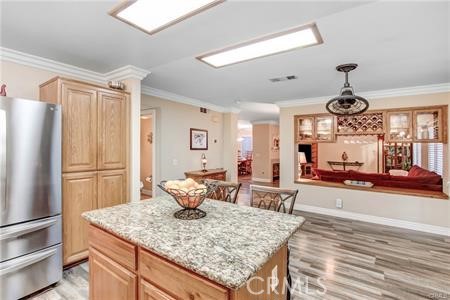 Detail Gallery Image 2 of 33 For 8982 Dahlia, Corona,  CA 92883 - 4 Beds | 2/1 Baths