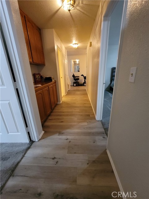 21291 Ramona Avenue, Apple Valley CA: https://media.crmls.org/medias/a42e4c81-c43c-4587-a54a-d15bdb9fc921.jpg
