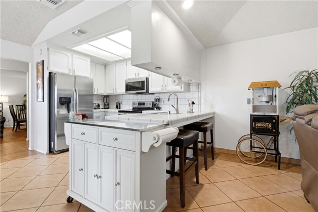 7851 Greenwood Ave, California City, CA 93505 photo 18