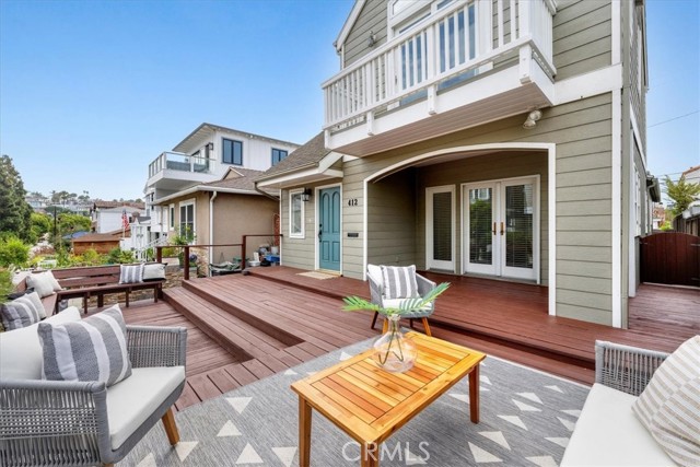 412 5th Street, Manhattan Beach, California 90266, 3 Bedrooms Bedrooms, ,3 BathroomsBathrooms,Residential,Sold,5th,SB23147369