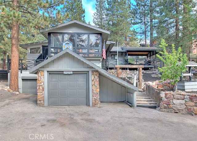 Detail Gallery Image 3 of 21 For 1002 Cherokee St, Fawnskin,  CA 92333 - 4 Beds | 3 Baths