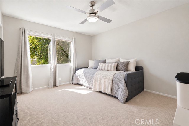 2 Bed Home for Sale in Saugus, California