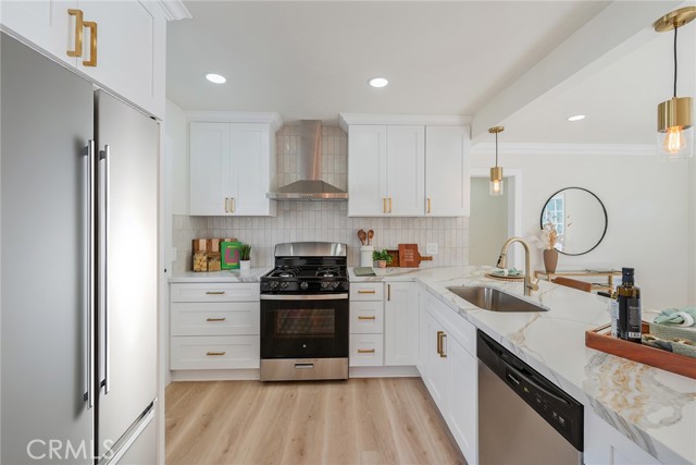 619 N Townsend Street, Santa Ana CA: https://media.crmls.org/medias/a4306c8f-2eb4-4340-b421-3ce7bb3a26ab.jpg