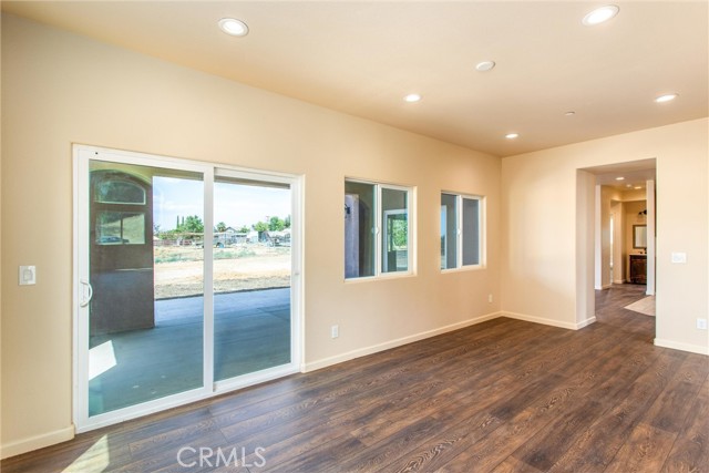 Detail Gallery Image 13 of 75 For 35750 Brookwood Ct, Yucaipa,  CA 92399 - 5 Beds | 4/1 Baths