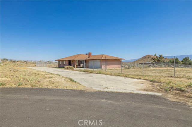 Detail Gallery Image 2 of 35 For 17394 Laredo Vista, Palmdale,  CA 93591 - 3 Beds | 2 Baths