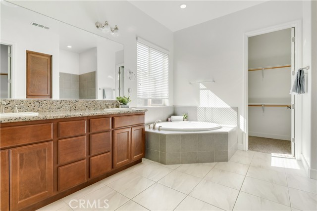Detail Gallery Image 30 of 43 For 9119 Claro De Luna Dr, Bakersfield,  CA 93314 - 4 Beds | 2/1 Baths