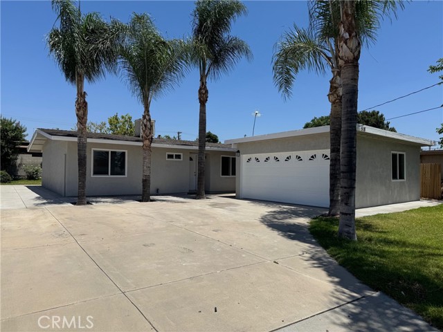 518 E 2nd Street, Rialto CA: https://media.crmls.org/medias/a431f66e-4cf9-420e-8c44-fcd895eb44a3.jpg