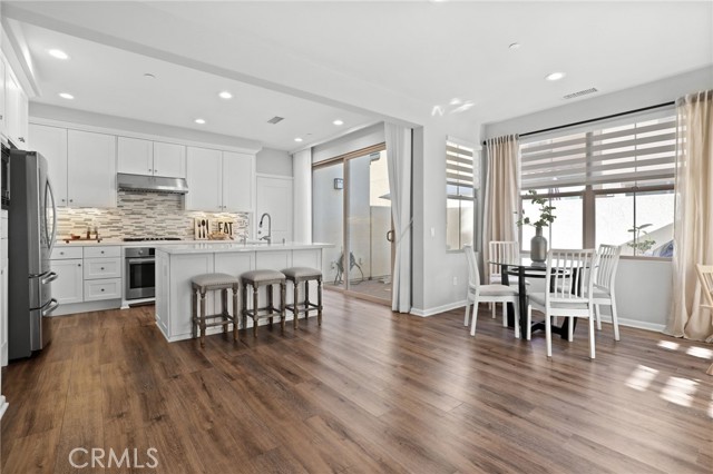 Detail Gallery Image 11 of 66 For 116 Nature Walk, Irvine,  CA 92618 - 3 Beds | 3/1 Baths