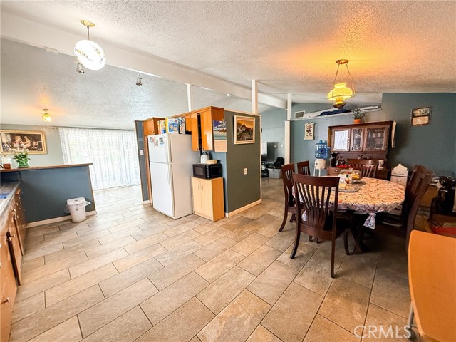 6712 La Jolla, Riverside CA: https://media.crmls.org/medias/a433a1f6-563c-4159-bdb0-9cd1499c8a9a.jpg