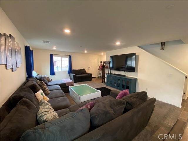 10299 Kite Court, Moreno Valley CA: https://media.crmls.org/medias/a433a376-e5bd-4b2f-9483-586f373b98e4.jpg