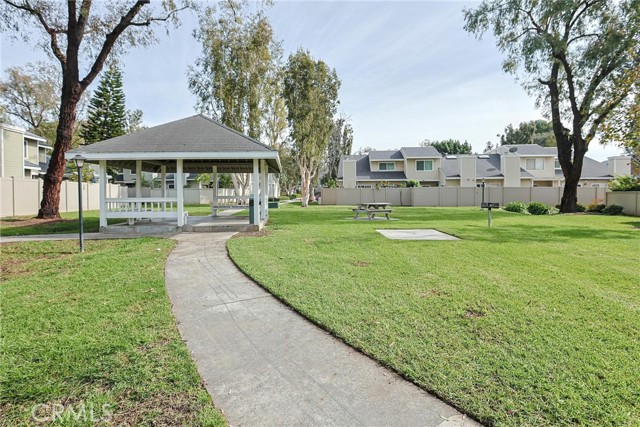 Detail Gallery Image 38 of 49 For 23160 Newport Ln #9,  Yorba Linda,  CA 92887 - 2 Beds | 2/1 Baths