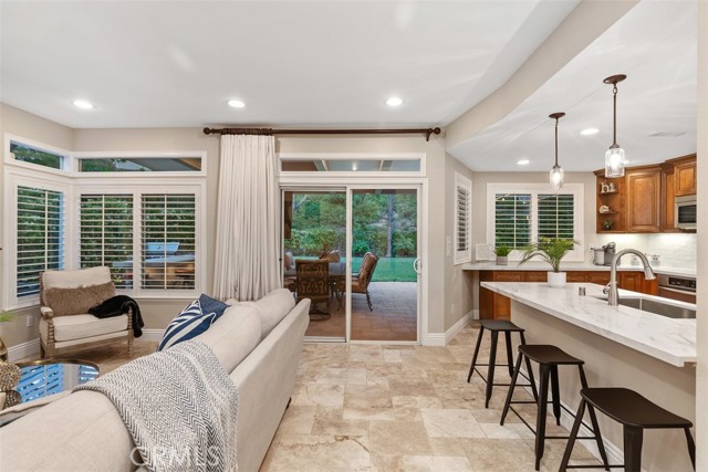 20782 Porter Ranch Road, Rancho Santa Margarita CA: https://media.crmls.org/medias/a4340935-b54f-4b2e-8e5a-93ce9ae56d29.jpg