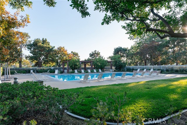 Detail Gallery Image 24 of 35 For 3 Almador, Irvine,  CA 92614 - 2 Beds | 2/1 Baths