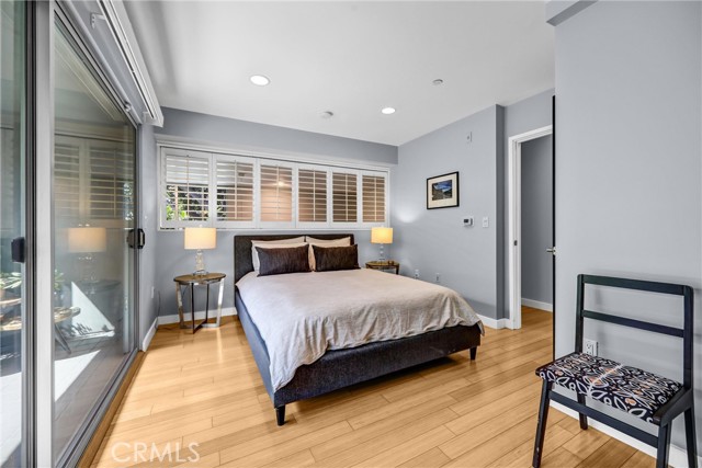 Detail Gallery Image 20 of 31 For 1120 N El Centro #5,  Los Angeles,  CA 90038 - 2 Beds | 2/1 Baths