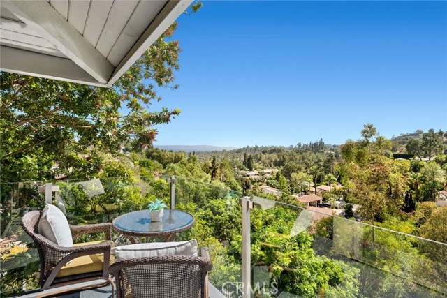 10255 Overhill Drive, Santa Ana CA: https://media.crmls.org/medias/a434ad09-f789-4fa3-8e41-8117c5215cb3.jpg