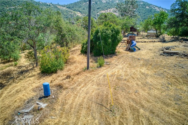 28944 Tollhouse Road, Tollhouse CA: https://media.crmls.org/medias/a4355378-4570-46b2-97be-c3cd72927b5b.jpg