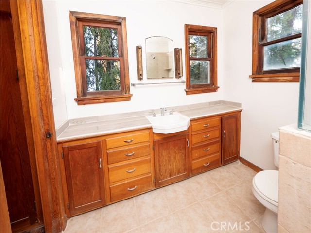 Detail Gallery Image 25 of 46 For 968 Ca-189, Twin Peaks,  CA 92391 - 3 Beds | 1/1 Baths