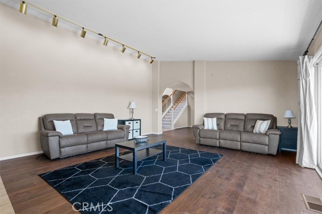 2322 Almond Springs Drive, Paso Robles CA: https://media.crmls.org/medias/a435f461-432b-416e-94e6-d2cdab0b8b24.jpg