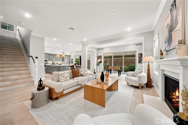 Detail Gallery Image 8 of 49 For 113 Wanderer, Irvine,  CA 92618 - 4 Beds | 4/1 Baths