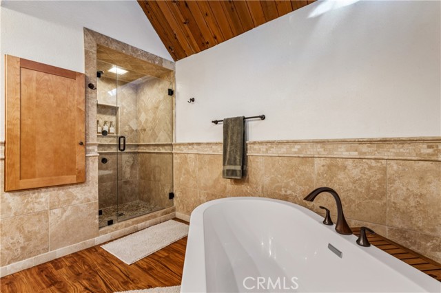 Detail Gallery Image 20 of 73 For 499 Golf Course, Lake Arrowhead,  CA 92352 - 4 Beds | 4/1 Baths