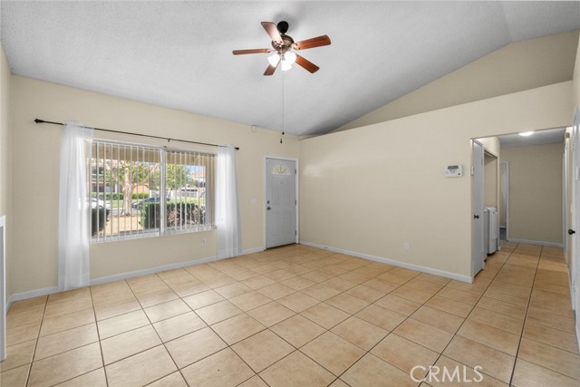 45260 7th E Street, Lancaster CA: https://media.crmls.org/medias/a43894fd-d448-473e-90b1-6c71b33e2421.jpg