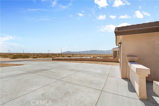39581 Mountain View Road, Yermo CA: https://media.crmls.org/medias/a439b4c6-6188-469c-8595-742610e9ce98.jpg