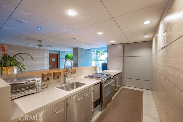 1155 South Grand Avenue, Los Angeles CA: https://media.crmls.org/medias/a43b8b83-6be0-4806-8728-2b84b1093bb6.jpg