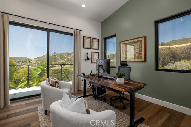 1088 Via Conca Doro, Vista CA: https://media.crmls.org/medias/a43bbd8f-2a37-4e68-a1b0-5f8740075656.jpg