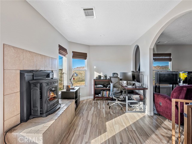 Detail Gallery Image 43 of 73 For 13850 Nightshade Rd, Apple Valley,  CA 92307 - 5 Beds | 5 Baths