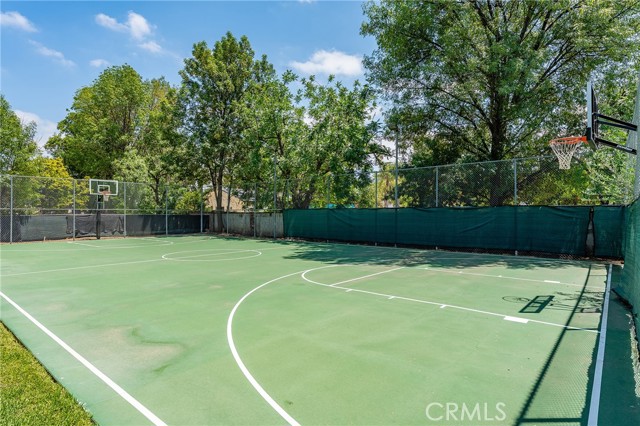 22904 Calvert Street, Woodland Hills CA: https://media.crmls.org/medias/a43c3479-6538-4778-86bf-e6b098be1eda.jpg